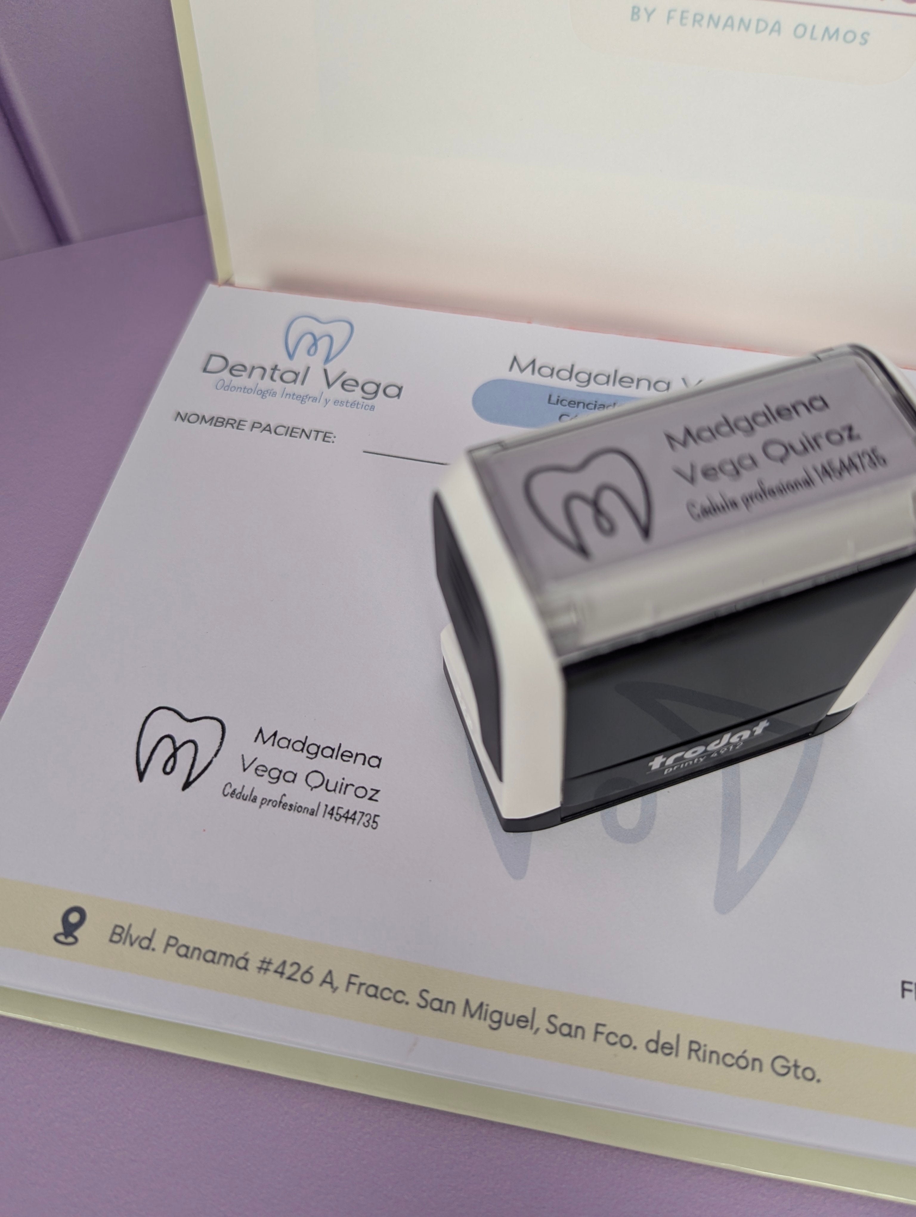 Sello Médico Autoentintable + Llavero Personalizado